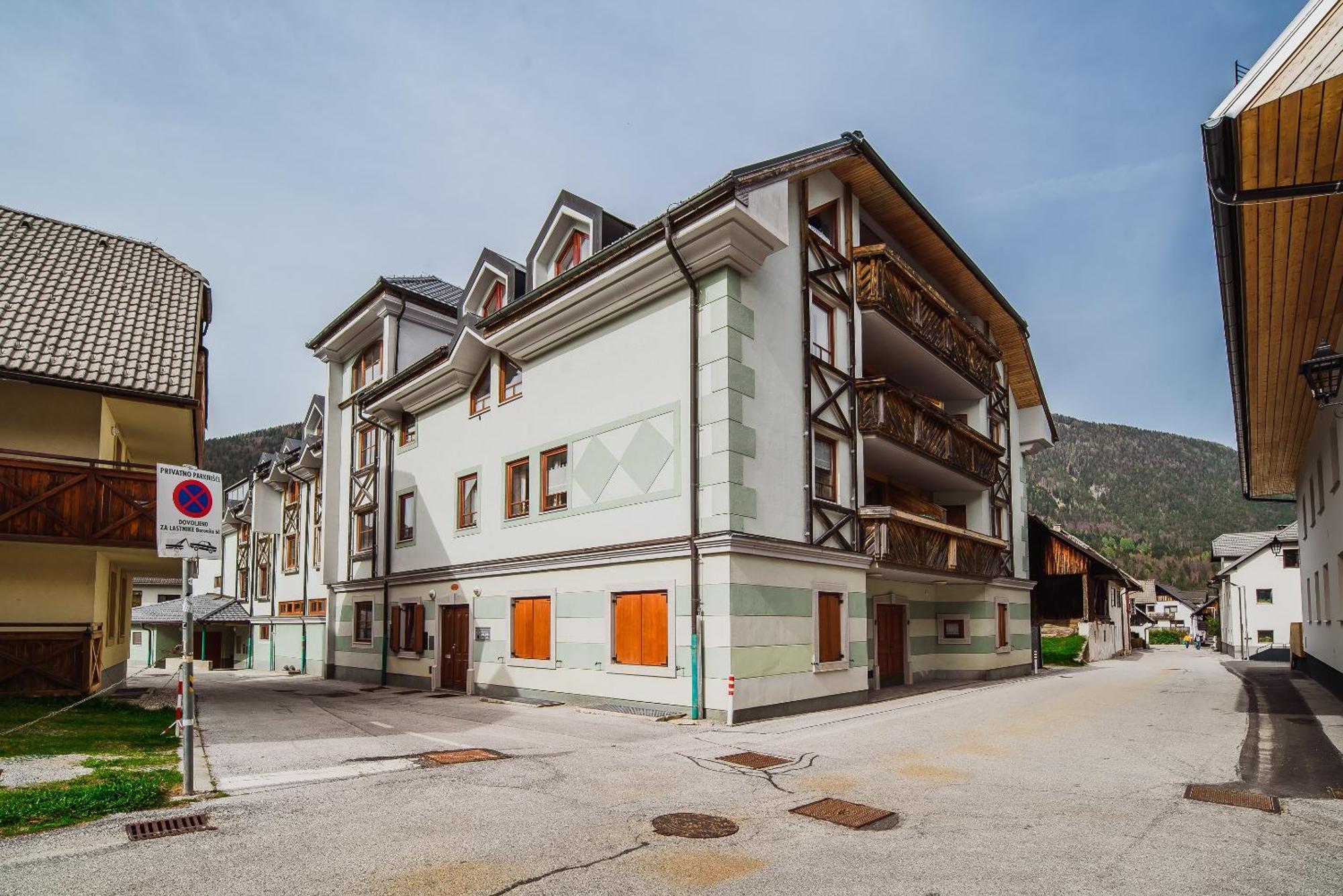 Apartments Slavec With Free Onsite Parking Kranjska Gora Bilik gambar