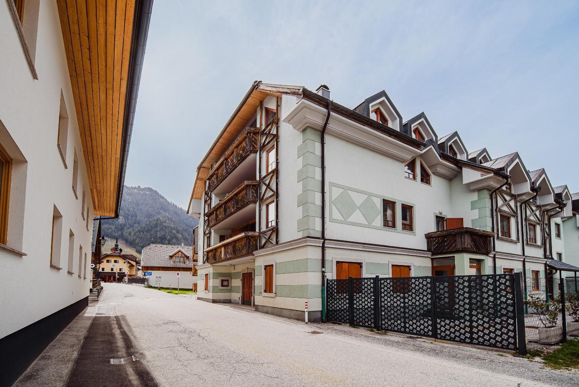 Apartments Slavec With Free Onsite Parking Kranjska Gora Luaran gambar